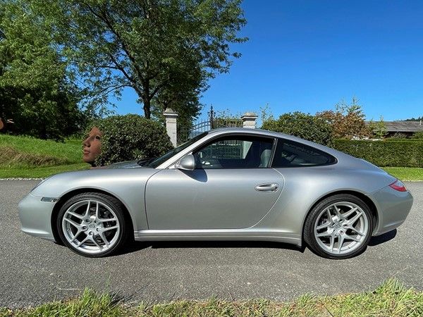 Porsche 911 Carrera 4