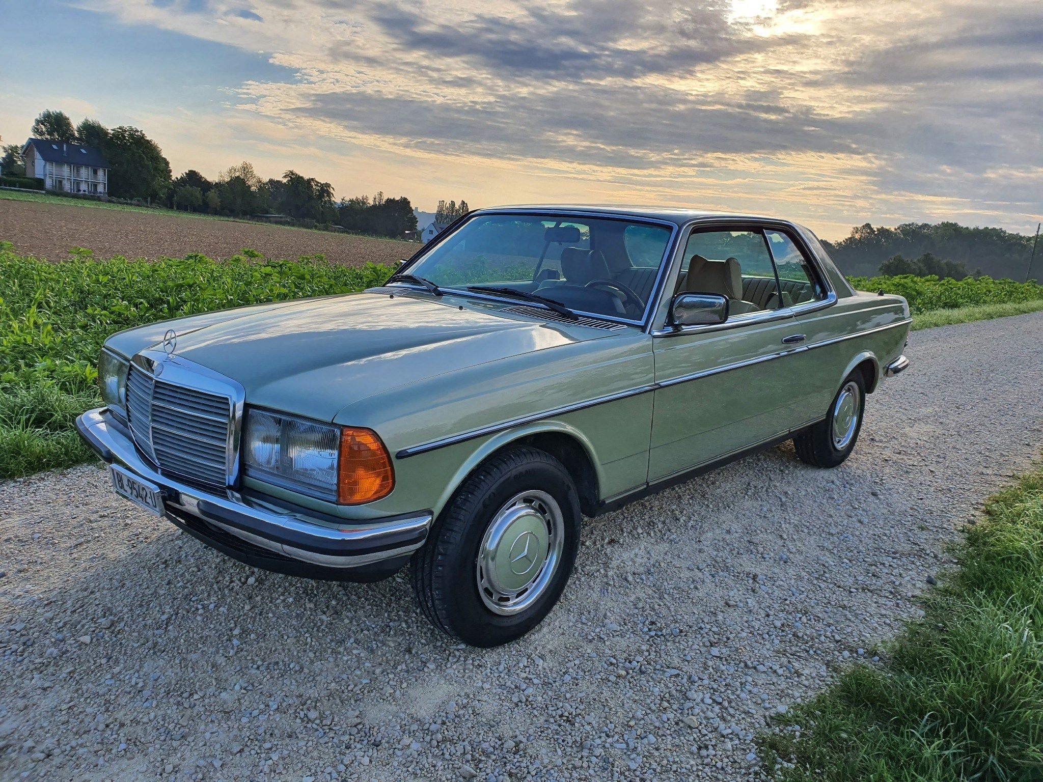Mercedes 280 CE