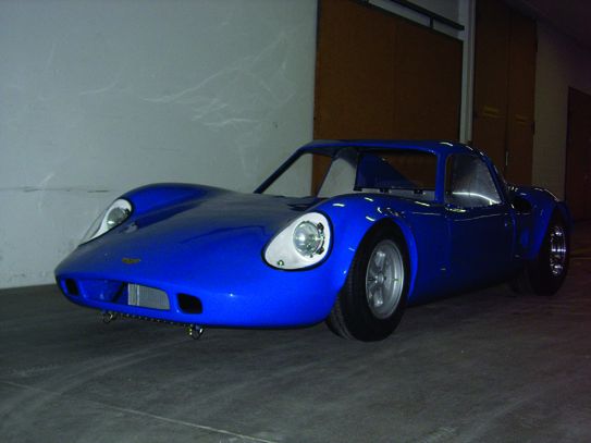 Chevron B8