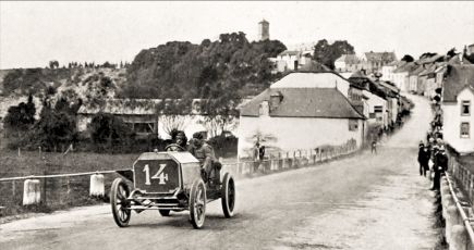 Oldtimer in den Ardennen